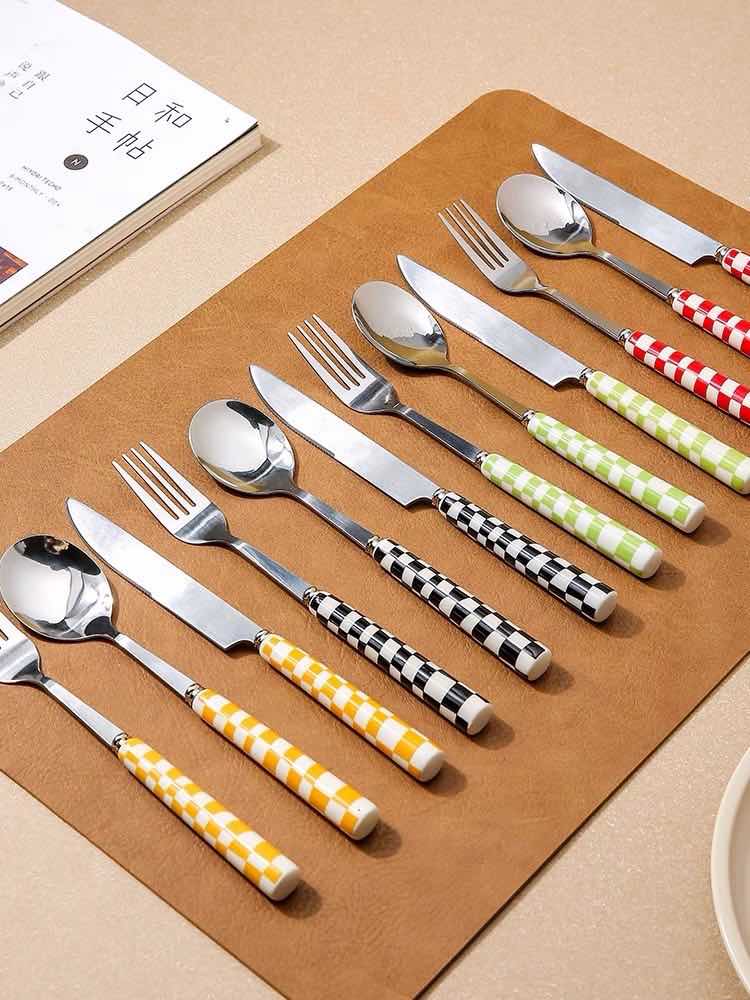🥇 6-Pack Modern Checkered Flatware Set™ — Stylish, Durable & Perfect for Every Meal